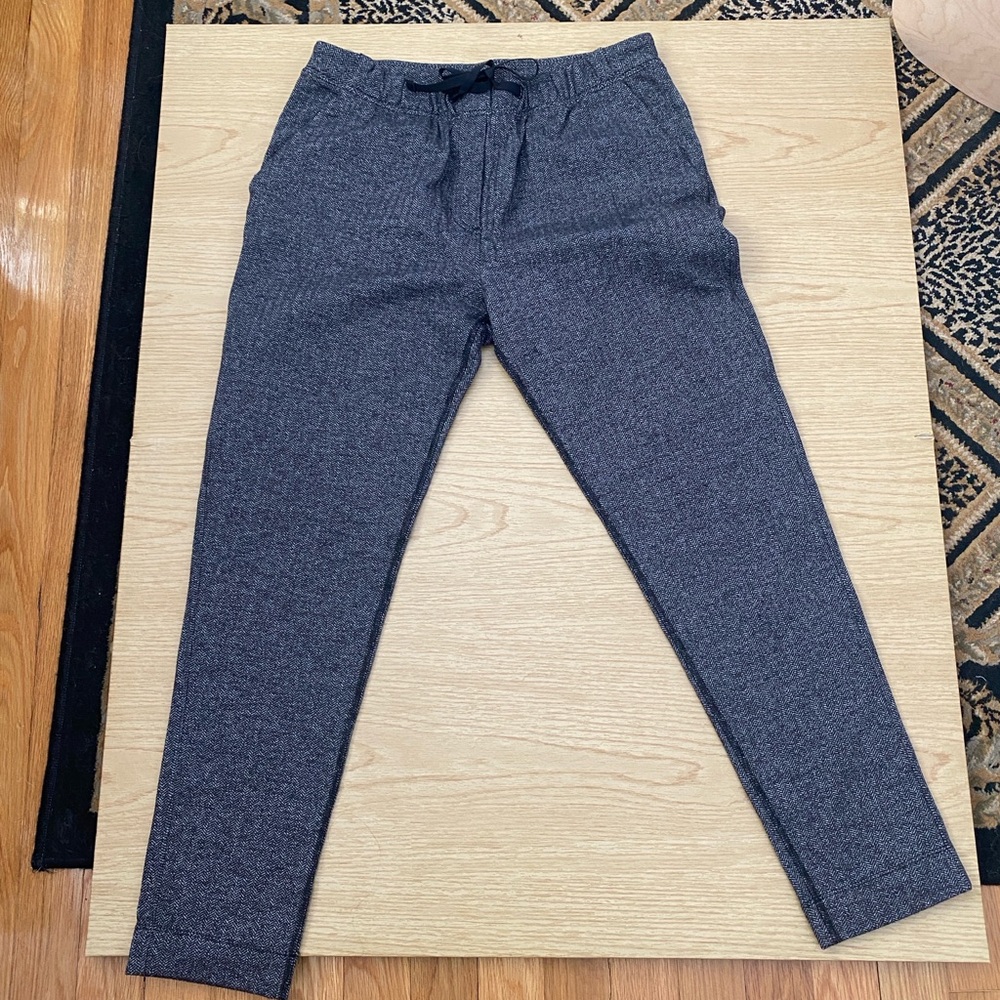 LULULEMON   Gray HERRINGBONE  Pants WITH POCKETS